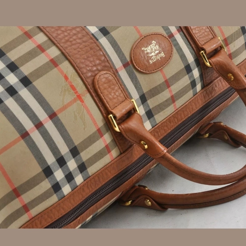 Auth.💯% BURBERRY BOSTON travel duffle bag UNISEX